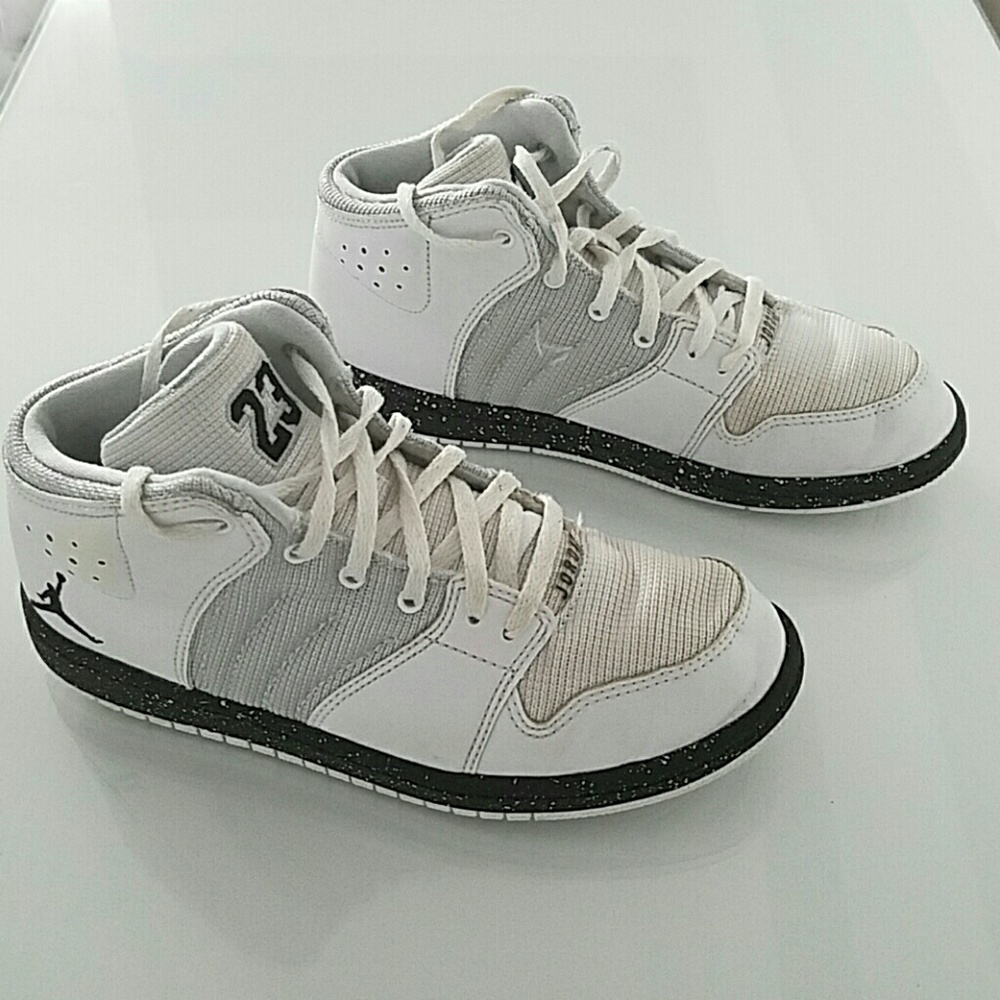 Jordans 2.5 youth